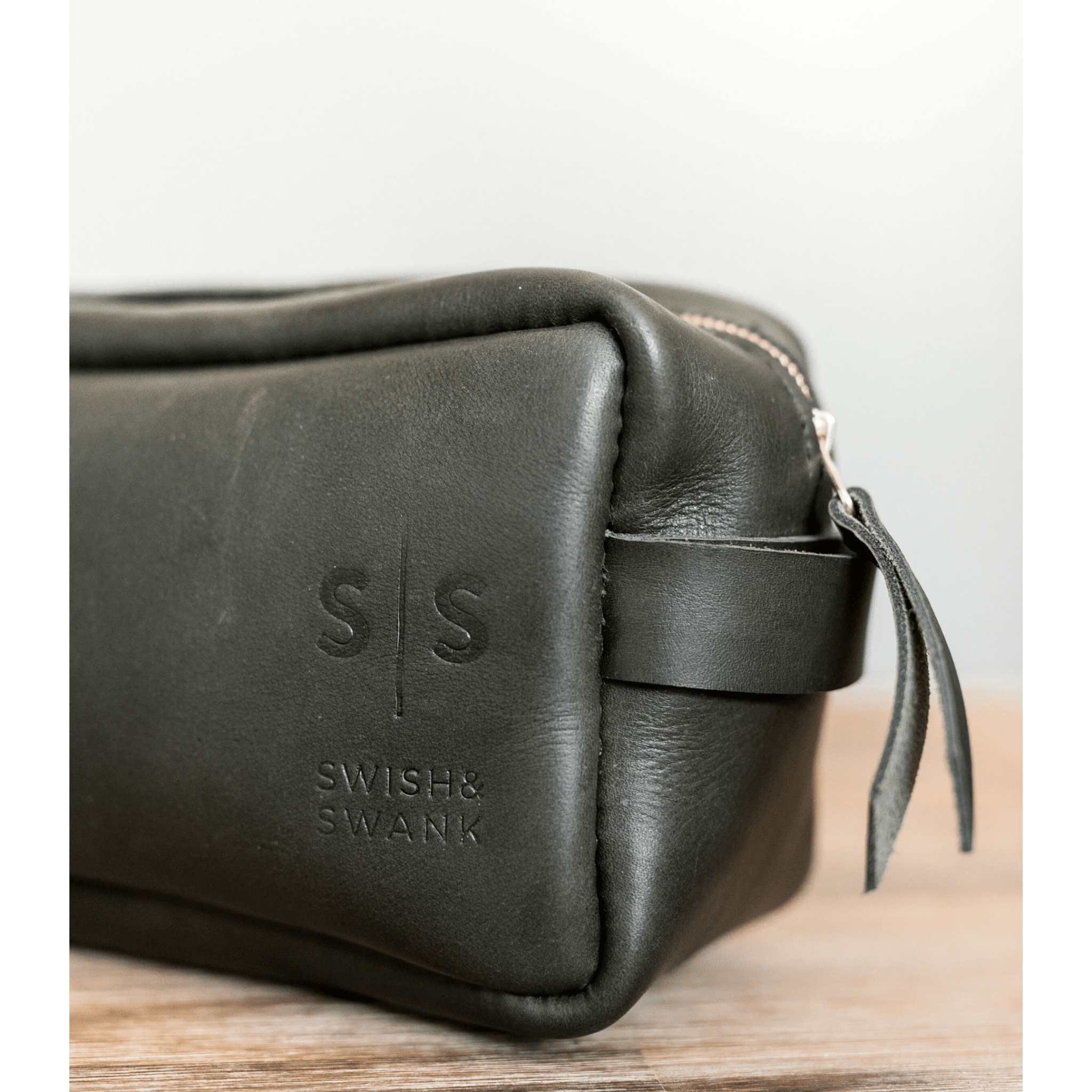 Unisex Genuine Leather Toiletry Bag - SWISH AND SWANK INTERNATIONAL