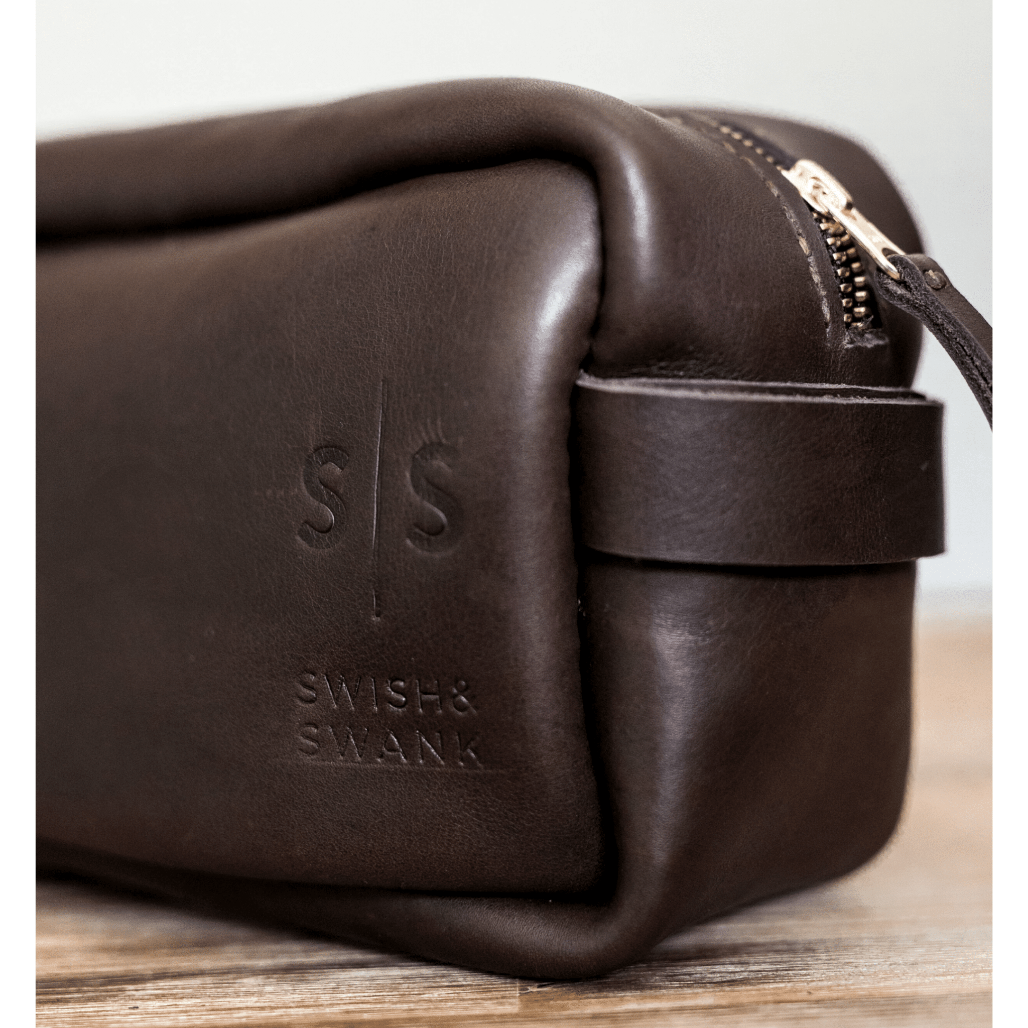 Unisex Genuine Leather Toiletry Bag - SWISH AND SWANK INTERNATIONAL